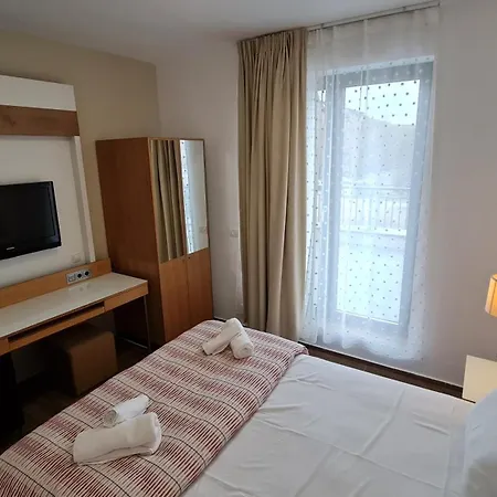 Apartman Jafar 3 - Comfort 2Br With Private Balcony Temesvár