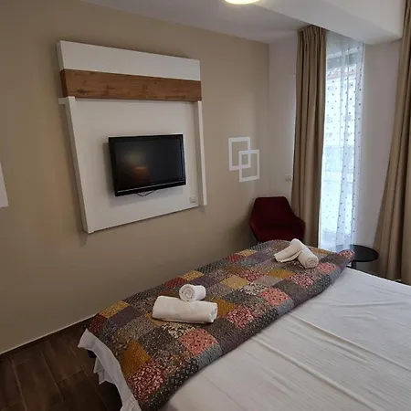 Apartman Jafar 3 - Comfort 2Br With Private Balcony