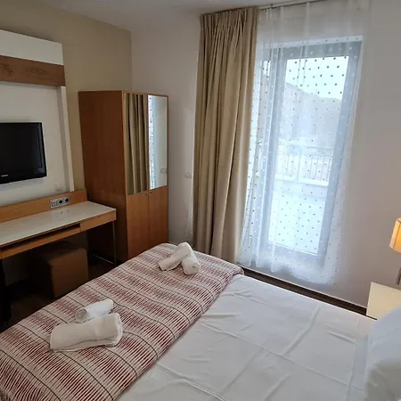 Jafar 3 - Comfort 2Br With Private Balcony *