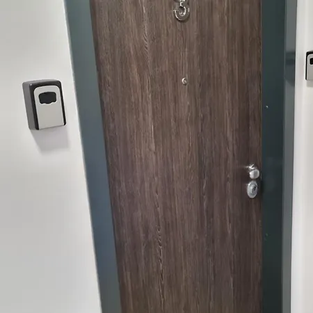 Jafar 3 - Comfort 2Br With Private Balcony Apartman *