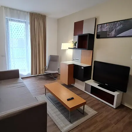 Jafar 3 - Comfort 2Br With Private Balcony *