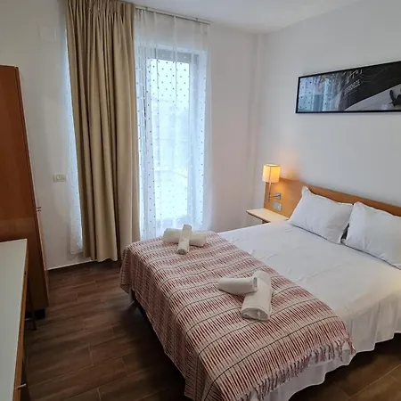 Apartman Jafar 3 - Comfort 2Br With Private Balcony Temesvár